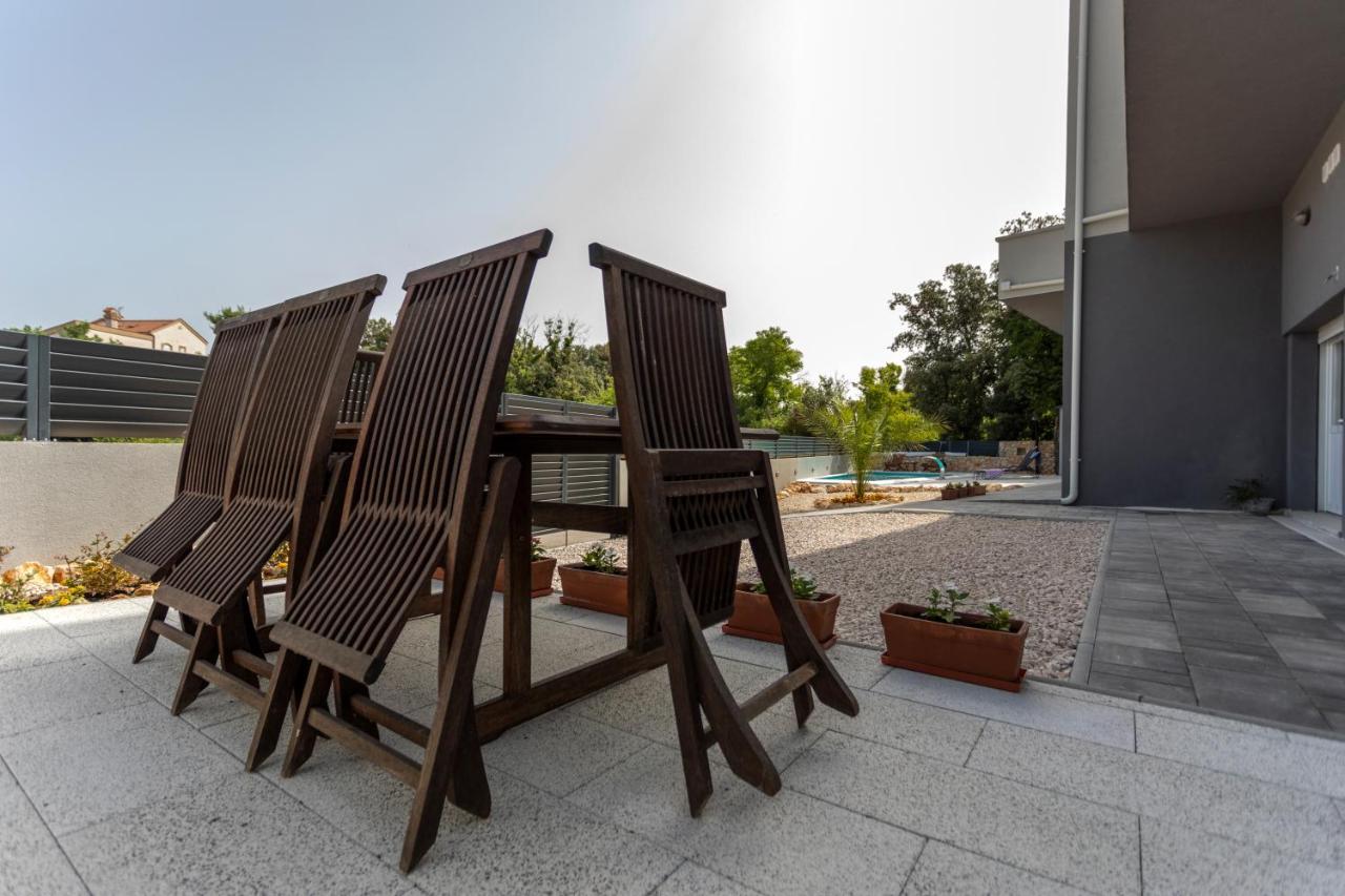 Atena Zaton 2 Apartment Nin Bagian luar foto